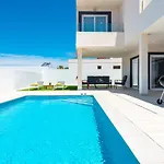 Shasya With Air Conditioning Vila *