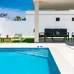 Shasya With Air Conditioning Vila